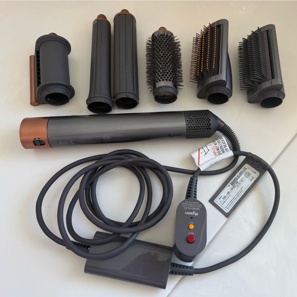 Dyson Multi-Styler with Black and Gray Attachments